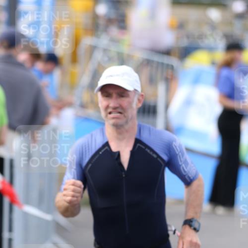 16.08.2026 - KN Förde Triathlon 2026 Antke Förster http://msf.ph/oto/10001429 16.08.2026 16:15:21 Laufen  meine-sportfotos.de