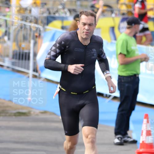 16.08.2026 - KN Förde Triathlon 2026 Antke Förster http://msf.ph/oto/10001445 16.08.2026 16:15:50 Laufen  meine-sportfotos.de