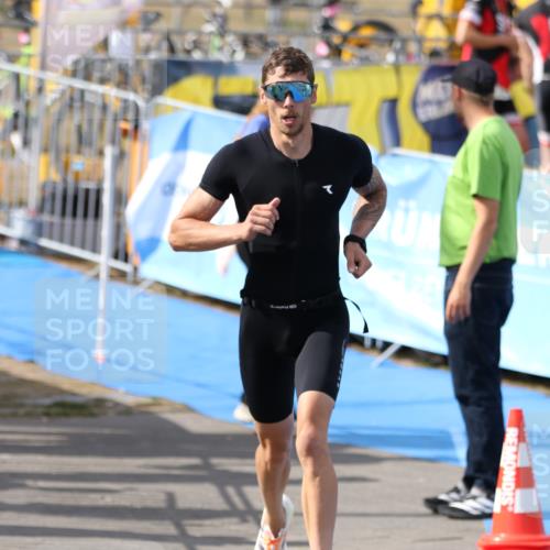 16.08.2026 - KN Förde Triathlon 2026 Antke Förster http://msf.ph/oto/10001453 16.08.2026 16:17:29 Laufen  meine-sportfotos.de