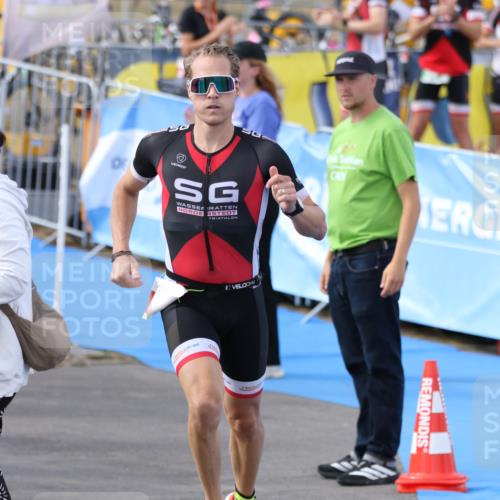 16.08.2026 - KN Förde Triathlon 2026 Antke Förster http://msf.ph/oto/10001474 16.08.2026 16:23:50 Laufen  meine-sportfotos.de