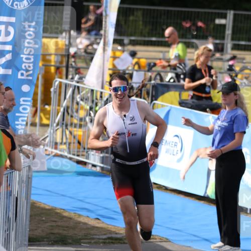 16.08.2026 - KN Förde Triathlon 2026 Antke Förster http://msf.ph/oto/10001481 16.08.2026 16:24:14 Laufen  meine-sportfotos.de