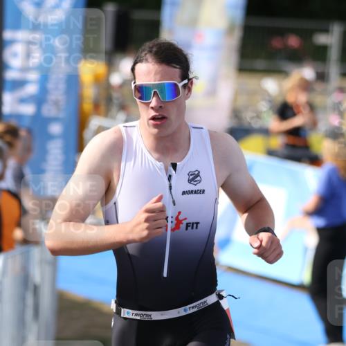 16.08.2026 - KN Förde Triathlon 2026 Antke Förster http://msf.ph/oto/10001487 16.08.2026 16:24:16 Laufen  meine-sportfotos.de