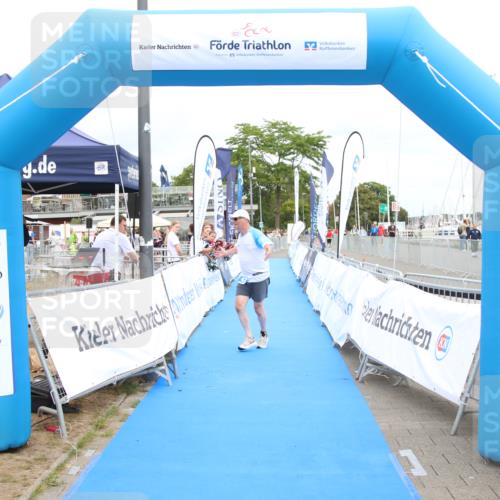16.08.2026 - KN Förde Triathlon 2026 Markus Tischler http://msf.ph/oto/10001528 16.08.2026 12:33:08 Ziel 427, 427 meine-sportfotos.de