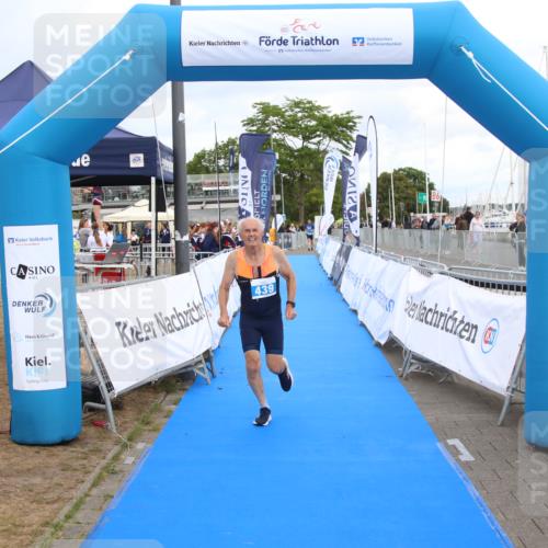 16.08.2026 - KN Förde Triathlon 2026 Markus Tischler http://msf.ph/oto/10001611 16.08.2026 12:43:03 Ziel 439, 439 meine-sportfotos.de