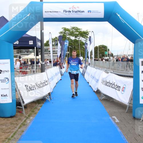 16.08.2026 - KN Förde Triathlon 2026 Markus Tischler http://msf.ph/oto/10001617 16.08.2026 12:43:22 Ziel 436, 436 meine-sportfotos.de