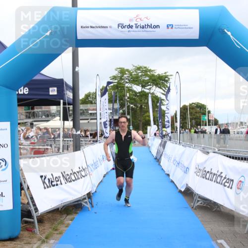 16.08.2026 - KN Förde Triathlon 2026 Markus Tischler http://msf.ph/oto/10001631 16.08.2026 12:47:39 Ziel 424, 424 meine-sportfotos.de