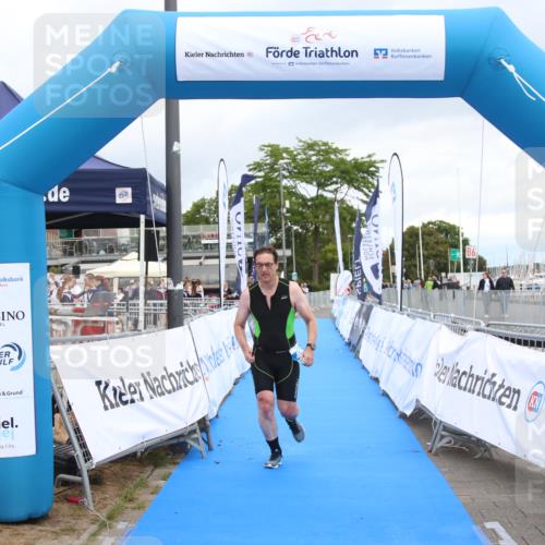16.08.2026 - KN Förde Triathlon 2026 Markus Tischler http://msf.ph/oto/10001634 16.08.2026 12:47:39 Ziel 424, 424 meine-sportfotos.de