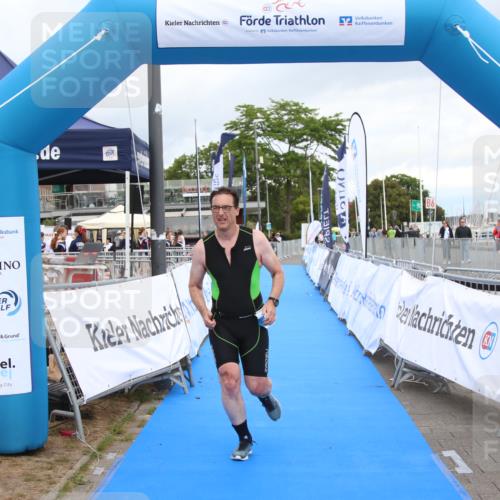 16.08.2026 - KN Förde Triathlon 2026 Markus Tischler http://msf.ph/oto/10001641 16.08.2026 12:47:40 Ziel 424, 424 meine-sportfotos.de