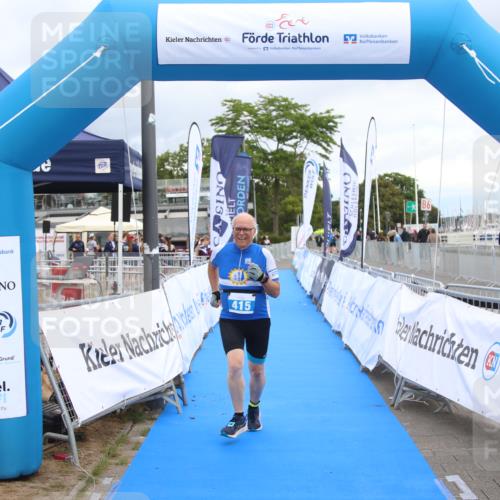 16.08.2026 - KN Förde Triathlon 2026 Markus Tischler http://msf.ph/oto/10001651 16.08.2026 12:48:25 Ziel 415, 415 meine-sportfotos.de
