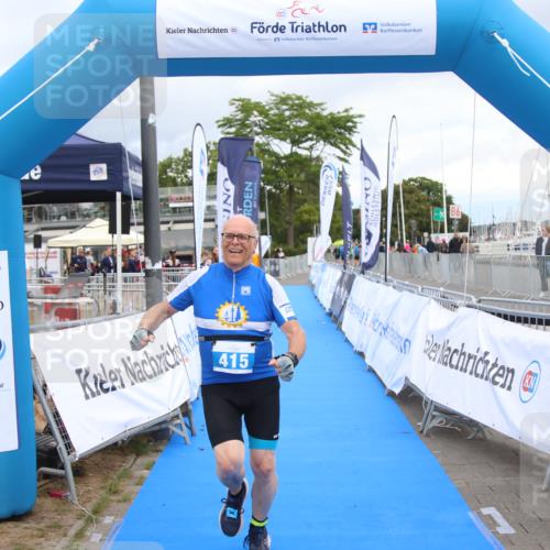 16.08.2026 - KN Förde Triathlon 2026 Markus Tischler http://msf.ph/oto/10001658 16.08.2026 12:48:26 Ziel 415, 415 meine-sportfotos.de