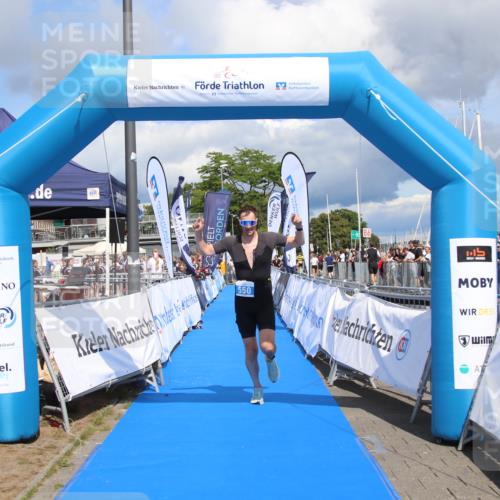 16.08.2026 - KN Förde Triathlon 2026 Markus Tischler http://msf.ph/oto/10002233 16.08.2026 13:54:16 Ziel 550, 556, 745, 550, 556, 745 meine-sportfotos.de