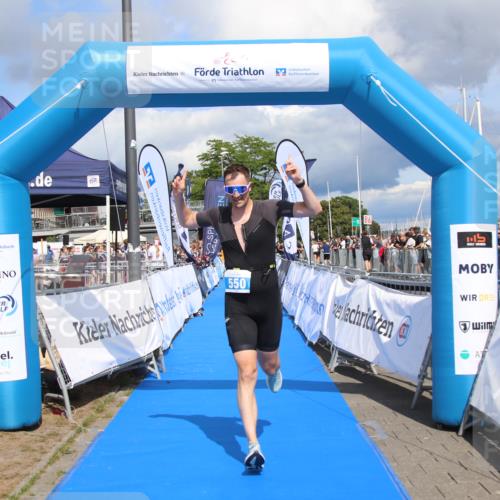 16.08.2026 - KN Förde Triathlon 2026 Markus Tischler http://msf.ph/oto/10002239 16.08.2026 13:54:16 Ziel 550, 556, 745, 550, 556, 745 meine-sportfotos.de