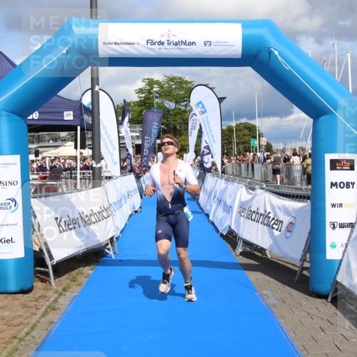 16.08.2026 - KN Förde Triathlon 2026 Markus Tischler http://msf.ph/oto/10002243 16.08.2026 13:54:34 Ziel 548, 548 meine-sportfotos.de