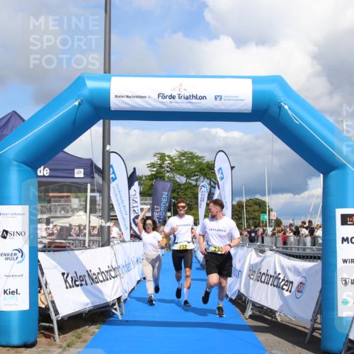 16.08.2026 - KN Förde Triathlon 2026 Markus Tischler http://msf.ph/oto/10002247 16.08.2026 13:54:49 Ziel 732, 732 meine-sportfotos.de