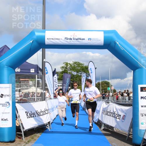 16.08.2026 - KN Förde Triathlon 2026 Markus Tischler http://msf.ph/oto/10002248 16.08.2026 13:54:49 Ziel 732, 732 meine-sportfotos.de