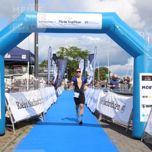 16.08.2026 - KN Förde Triathlon 2026 Markus Tischler http://msf.ph/oto/10002263 16.08.2026 13:55:00 Ziel 569, 569 meine-sportfotos.de