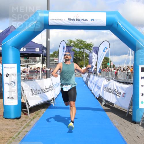 16.08.2026 - KN Förde Triathlon 2026 Markus Tischler http://msf.ph/oto/10002311 16.08.2026 13:56:37 Ziel 506, 506 meine-sportfotos.de