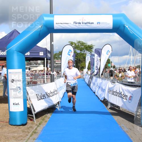 16.08.2026 - KN Förde Triathlon 2026 Markus Tischler http://msf.ph/oto/10002317 16.08.2026 13:56:52 Ziel 533, 533 meine-sportfotos.de