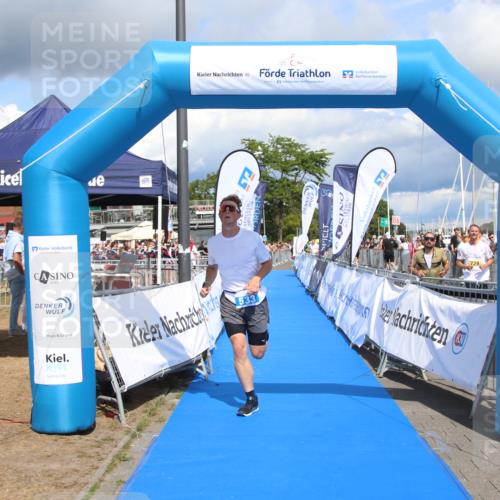 16.08.2026 - KN Förde Triathlon 2026 Markus Tischler http://msf.ph/oto/10002320 16.08.2026 13:56:52 Ziel 533, 533 meine-sportfotos.de