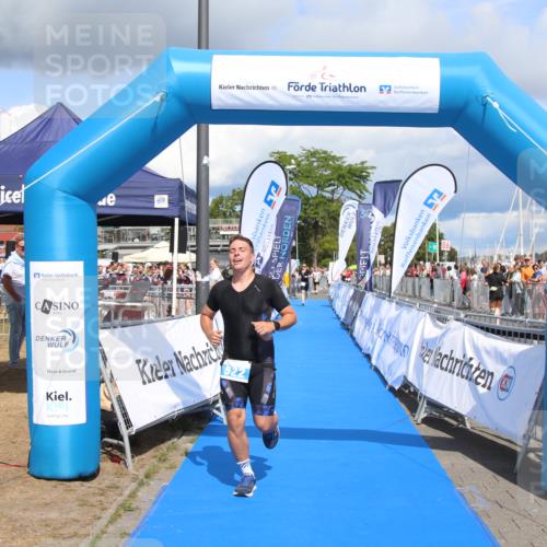 16.08.2026 - KN Förde Triathlon 2026 Markus Tischler http://msf.ph/oto/10002339 16.08.2026 13:57:38 Ziel 522, 561, 522, 561 meine-sportfotos.de