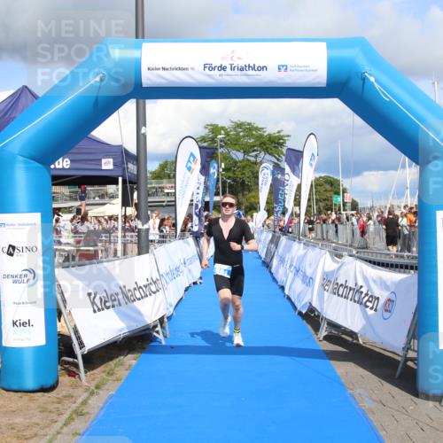 16.08.2026 - KN Förde Triathlon 2026 Markus Tischler http://msf.ph/oto/10002343 16.08.2026 13:57:45 Ziel 522, 561, 522, 561 meine-sportfotos.de