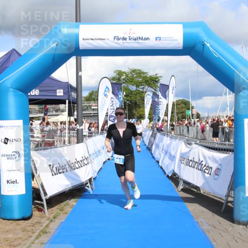 16.08.2026 - KN Förde Triathlon 2026 Markus Tischler http://msf.ph/oto/10002344 16.08.2026 13:57:45 Ziel 522, 561, 522, 561 meine-sportfotos.de