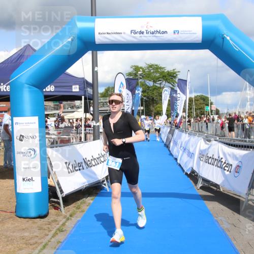 16.08.2026 - KN Förde Triathlon 2026 Markus Tischler http://msf.ph/oto/10002347 16.08.2026 13:57:45 Ziel 522, 561, 522, 561 meine-sportfotos.de