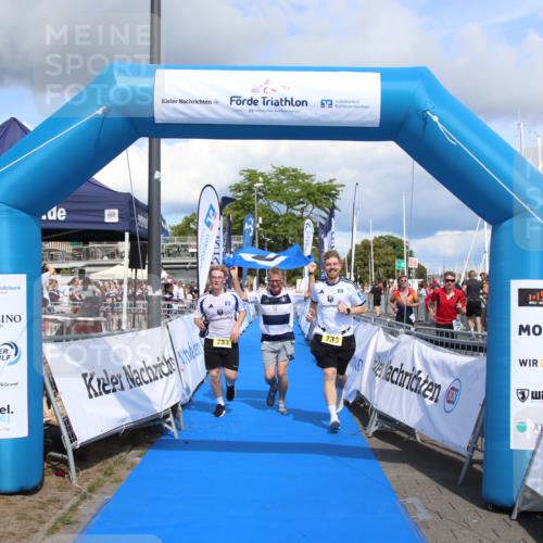 16.08.2026 - KN Förde Triathlon 2026 Markus Tischler http://msf.ph/oto/10002351 16.08.2026 13:57:52 Ziel 561, 733, 561, 733 meine-sportfotos.de