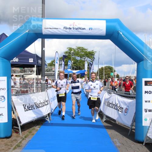16.08.2026 - KN Förde Triathlon 2026 Markus Tischler http://msf.ph/oto/10002353 16.08.2026 13:57:53 Ziel 561, 733, 561, 733 meine-sportfotos.de