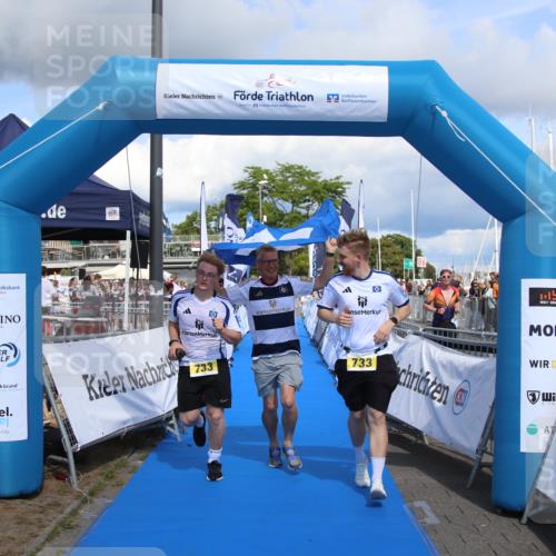 16.08.2026 - KN Förde Triathlon 2026 Markus Tischler http://msf.ph/oto/10002360 16.08.2026 13:57:53 Ziel 561, 733, 561, 733 meine-sportfotos.de
