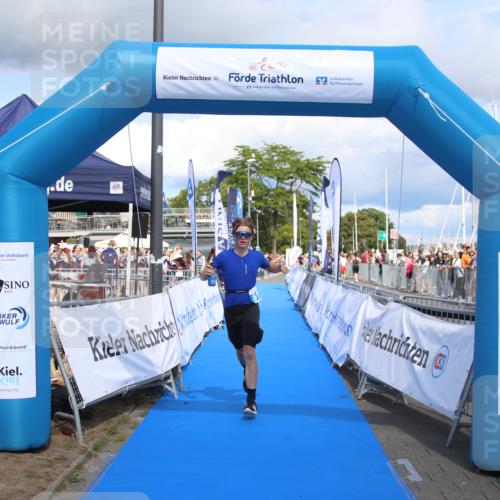 16.08.2026 - KN Förde Triathlon 2026 Markus Tischler http://msf.ph/oto/10002369 16.08.2026 13:58:12 Ziel 611, 611 meine-sportfotos.de