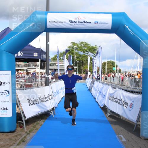 16.08.2026 - KN Förde Triathlon 2026 Markus Tischler http://msf.ph/oto/10002371 16.08.2026 13:58:12 Ziel 611, 611 meine-sportfotos.de