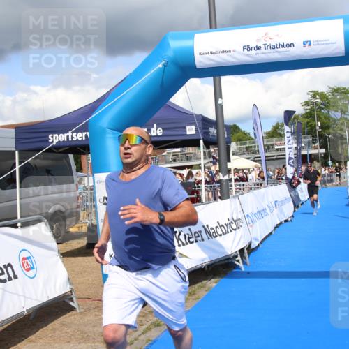 16.08.2026 - KN Förde Triathlon 2026 Markus Tischler http://msf.ph/oto/10002386 16.08.2026 13:58:30 Ziel 575, 580, 724, 575, 580, 724 meine-sportfotos.de