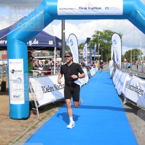 16.08.2026 - KN Förde Triathlon 2026 Markus Tischler http://msf.ph/oto/10002390 16.08.2026 13:58:34 Ziel 575, 580, 724, 575, 580, 724 meine-sportfotos.de