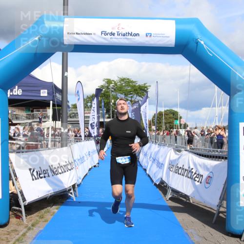 16.08.2026 - KN Förde Triathlon 2026 Markus Tischler http://msf.ph/oto/10002396 16.08.2026 13:58:43 Ziel 555, 555 meine-sportfotos.de