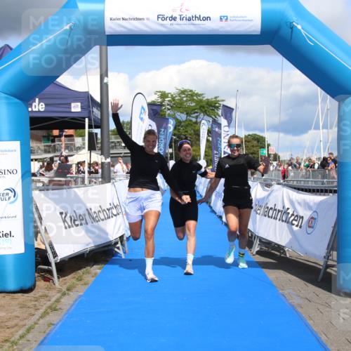 16.08.2026 - KN Förde Triathlon 2026 Markus Tischler http://msf.ph/oto/10002407 16.08.2026 13:59:16 Ziel 725, 725 meine-sportfotos.de