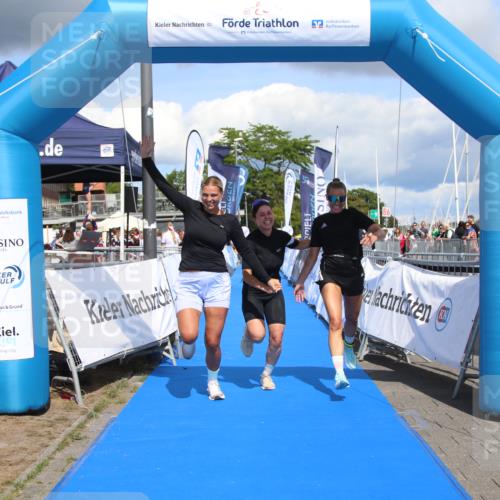 16.08.2026 - KN Förde Triathlon 2026 Markus Tischler http://msf.ph/oto/10002408 16.08.2026 13:59:16 Ziel 725, 725 meine-sportfotos.de