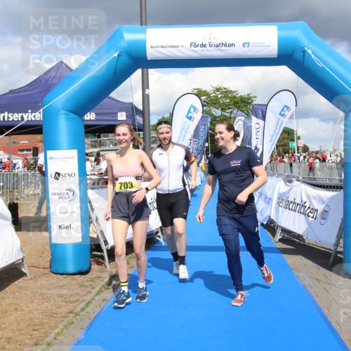 16.08.2026 - KN Förde Triathlon 2026 Markus Tischler http://msf.ph/oto/10002482 16.08.2026 14:01:52 Ziel 703, 703 meine-sportfotos.de