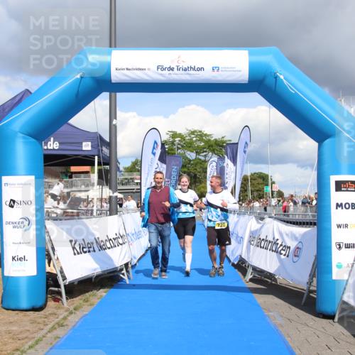 16.08.2026 - KN Förde Triathlon 2026 Markus Tischler http://msf.ph/oto/10002484 16.08.2026 14:02:03 Ziel 720, 720 meine-sportfotos.de