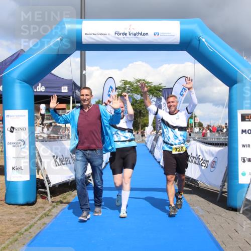 16.08.2026 - KN Förde Triathlon 2026 Markus Tischler http://msf.ph/oto/10002494 16.08.2026 14:02:04 Ziel 720, 720 meine-sportfotos.de