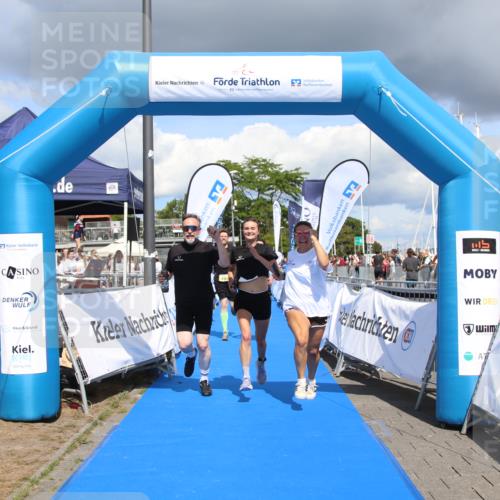 16.08.2026 - KN Förde Triathlon 2026 Markus Tischler http://msf.ph/oto/10002500 16.08.2026 14:02:16 Ziel 704, 747, 704, 747 meine-sportfotos.de