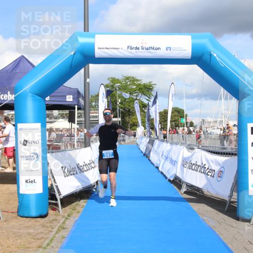 16.08.2026 - KN Förde Triathlon 2026 Markus Tischler http://msf.ph/oto/10002611 16.08.2026 14:05:20 Ziel 566, 597, 566, 597 meine-sportfotos.de