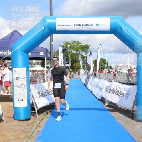 16.08.2026 - KN Förde Triathlon 2026 Markus Tischler http://msf.ph/oto/10002614 16.08.2026 14:05:20 Ziel 566, 597, 566, 597 meine-sportfotos.de