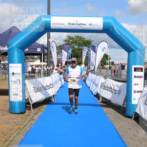 16.08.2026 - KN Förde Triathlon 2026 Markus Tischler http://msf.ph/oto/10002722 16.08.2026 14:09:19 Ziel 726, 739, 726, 739 meine-sportfotos.de