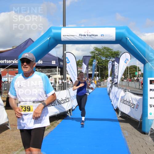 16.08.2026 - KN Förde Triathlon 2026 Markus Tischler http://msf.ph/oto/10002729 16.08.2026 14:09:21 Ziel 726, 739, 726, 739 meine-sportfotos.de