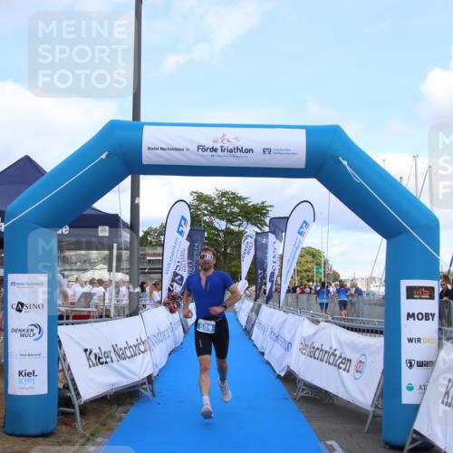 16.08.2026 - KN Förde Triathlon 2026 Markus Tischler http://msf.ph/oto/10002744 16.08.2026 14:10:07 Ziel 589, 589 meine-sportfotos.de