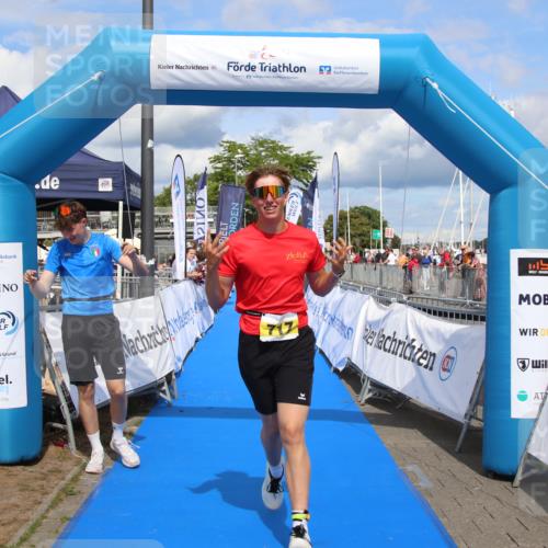 16.08.2026 - KN Förde Triathlon 2026 Markus Tischler http://msf.ph/oto/10002821 16.08.2026 14:14:08 Ziel 717, 717 meine-sportfotos.de
