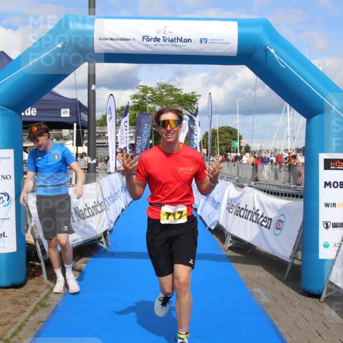 16.08.2026 - KN Förde Triathlon 2026 Markus Tischler http://msf.ph/oto/10002822 16.08.2026 14:14:08 Ziel 717, 717 meine-sportfotos.de