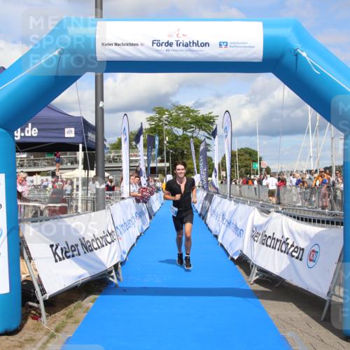 16.08.2026 - KN Förde Triathlon 2026 Markus Tischler http://msf.ph/oto/10002846 16.08.2026 14:14:43 Ziel 601, 606, 601, 606 meine-sportfotos.de