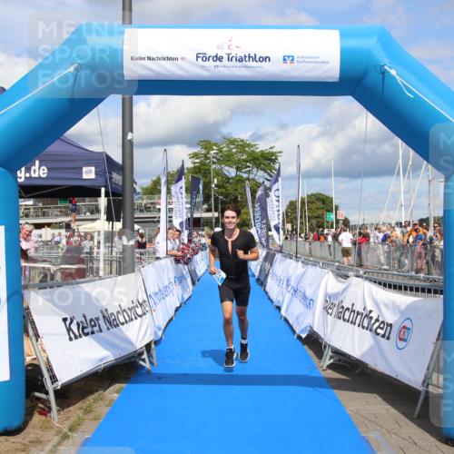 16.08.2026 - KN Förde Triathlon 2026 Markus Tischler http://msf.ph/oto/10002847 16.08.2026 14:14:43 Ziel 601, 606, 601, 606 meine-sportfotos.de